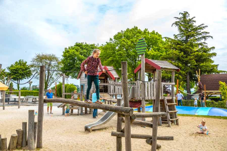 Vakantiepark Gulperberg Limburg met zwembad